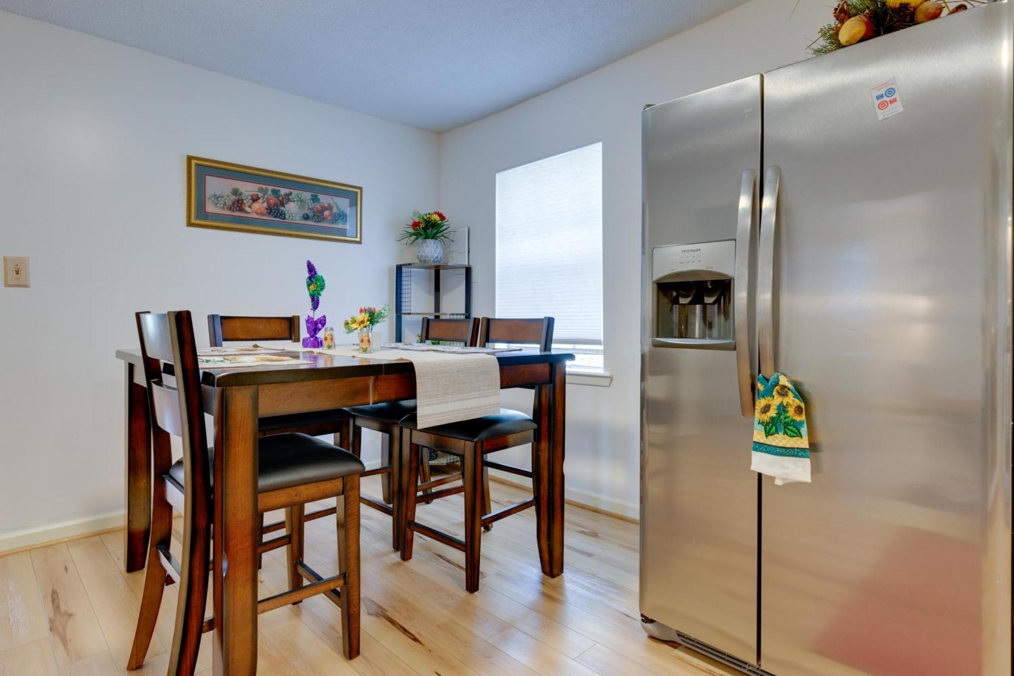 Stunning Gulfport Getaway About 1 Mi To The Beach 외부 사진