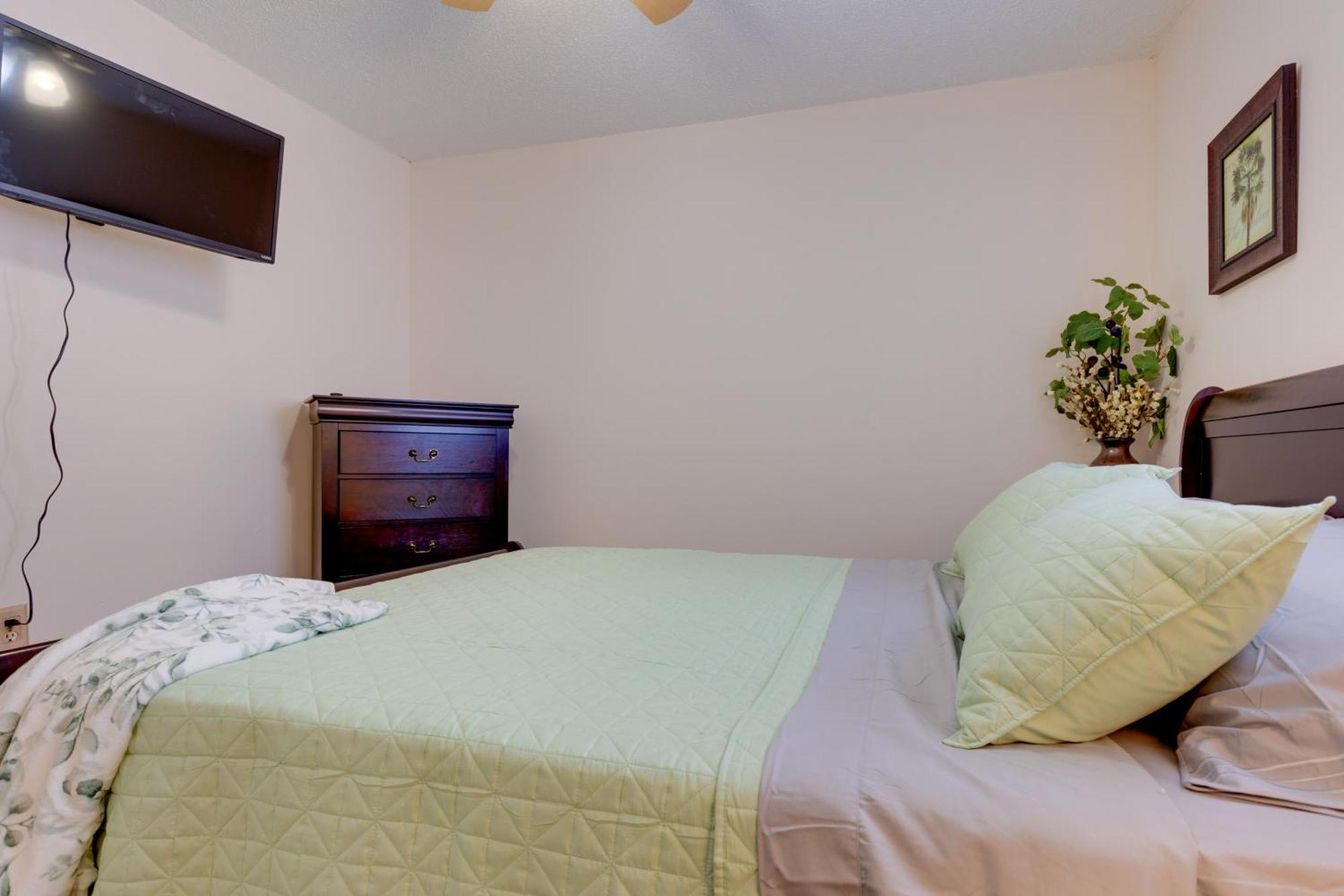 Stunning Gulfport Getaway About 1 Mi To The Beach 외부 사진